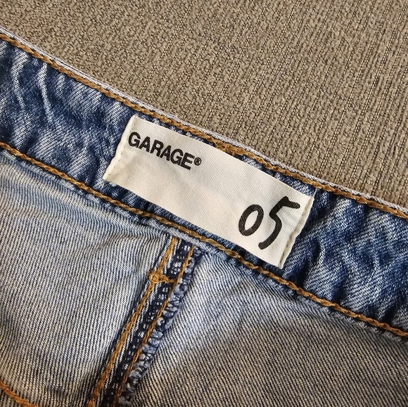 Garage Light Wash Casual High Rise Straight Leg Classic Blue Jeans Size 5 - Picture 4 of 6